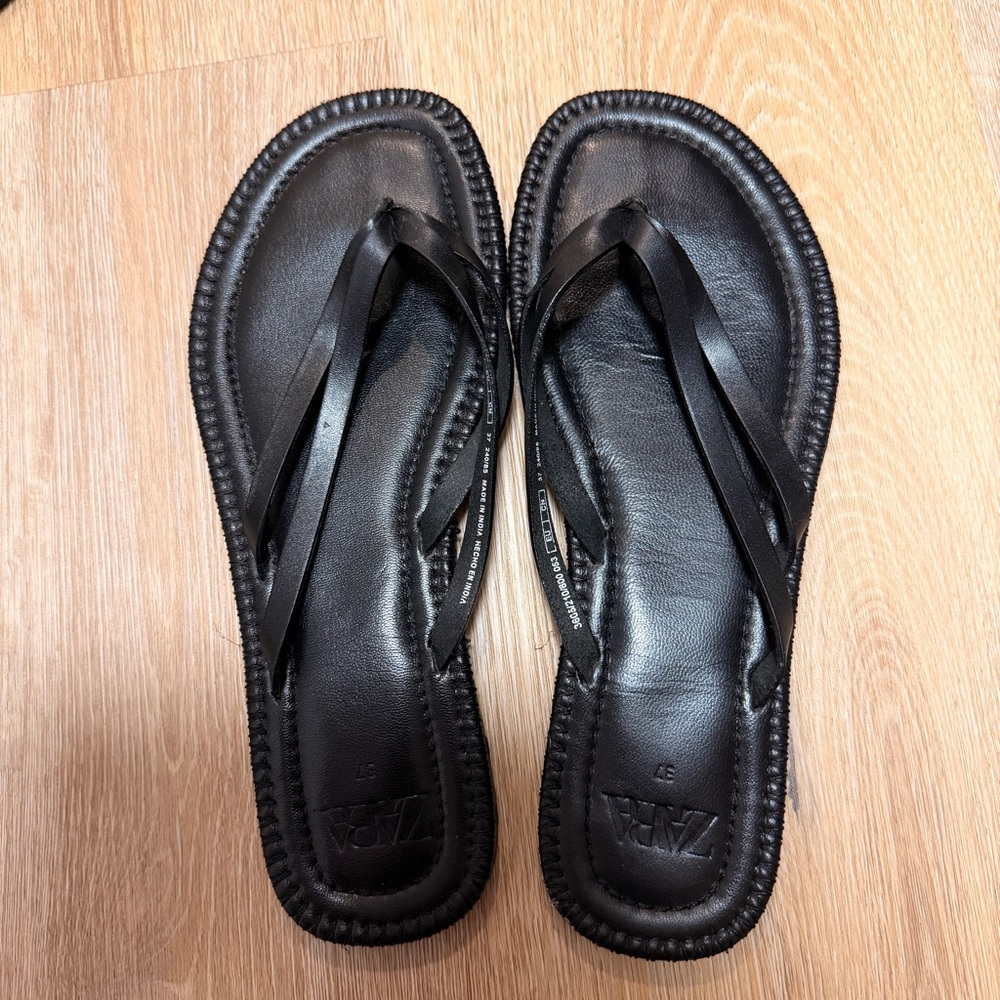 Zara Strappy Leather Flip Flops